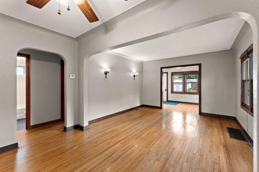 551 Pascal Street N, Saint Paul, MN 55104