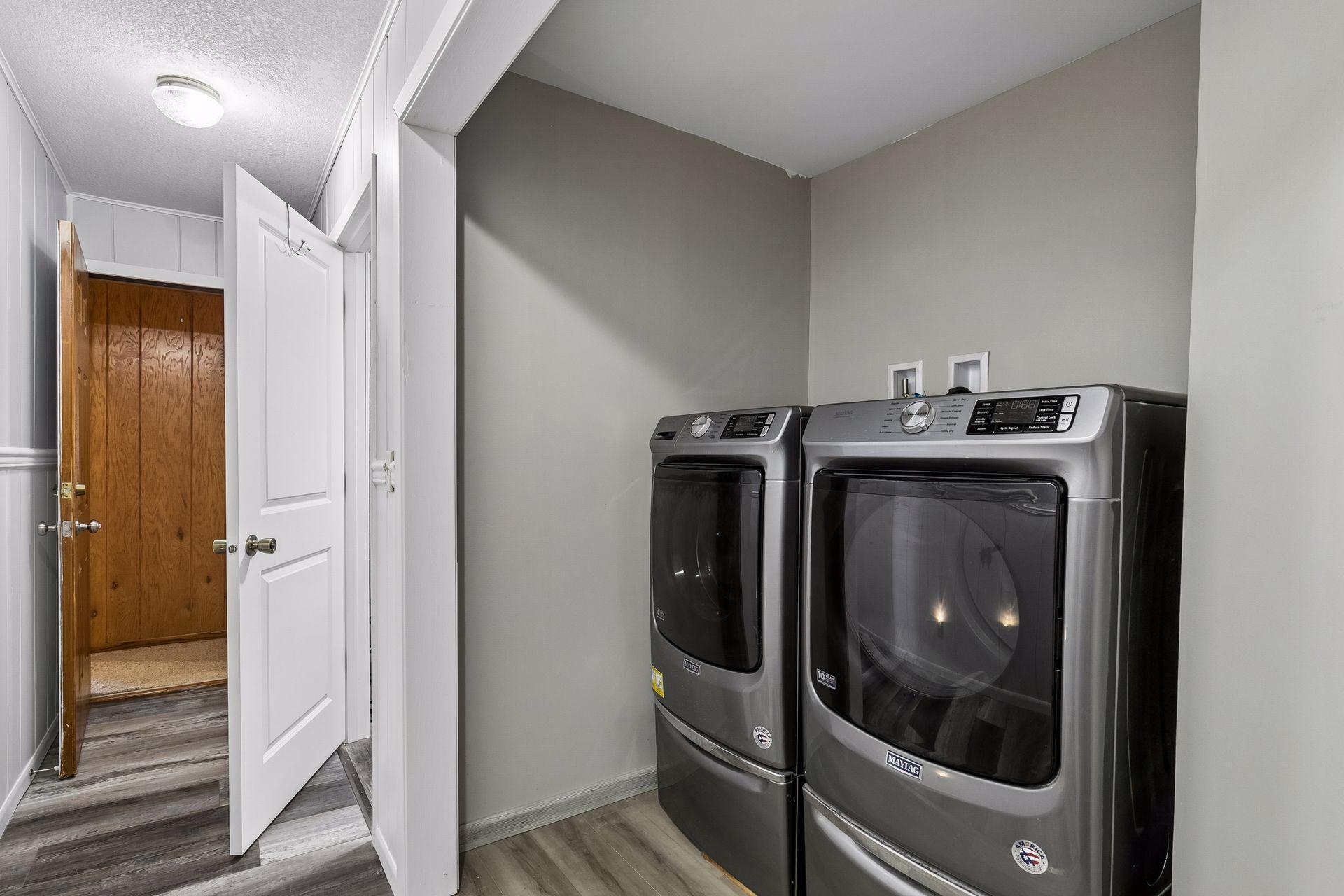 Separate washer/dryer closet