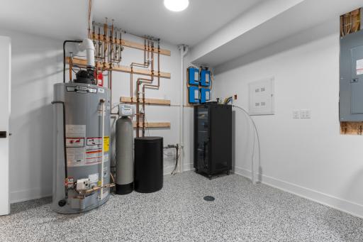 Smart homes system, controls lights, shades and speakers