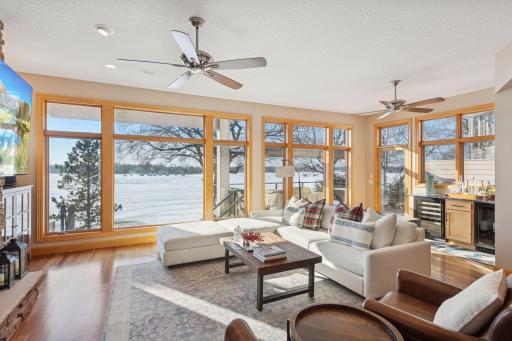 4743 Island View Drive, Mound, MN 55364