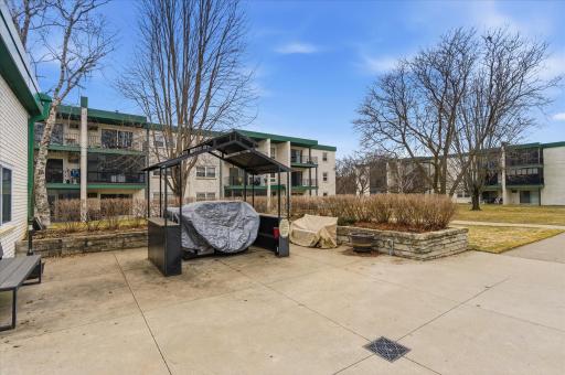 2720 Dale Street N, C114, Roseville, MN 55113