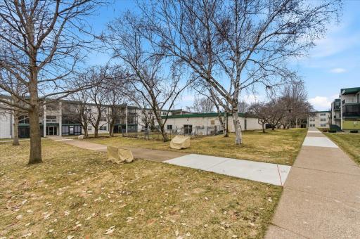 2720 Dale Street N, C114, Roseville, MN 55113