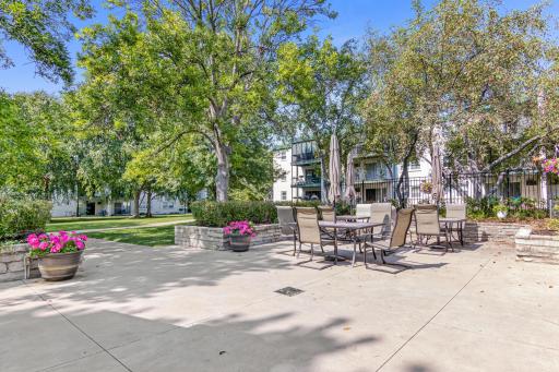 2720 Dale Street N, C114, Roseville, MN 55113