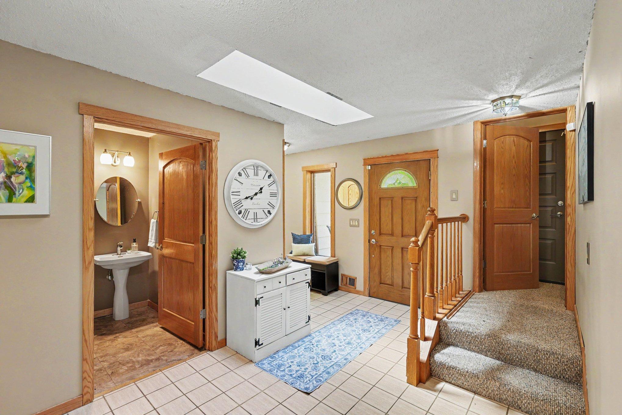 Front entryway and 1/2 bathroom