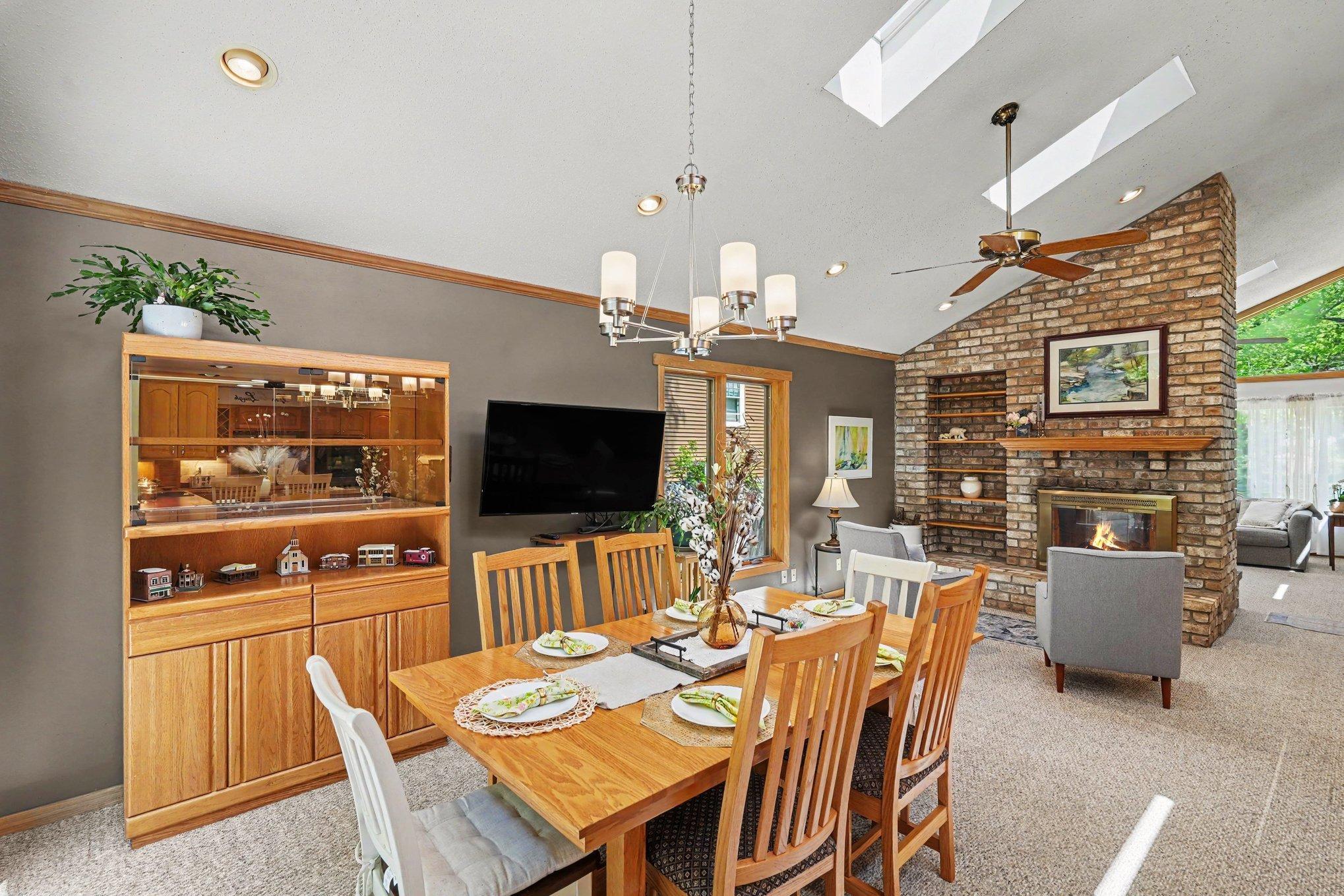 Large space for your dining room table