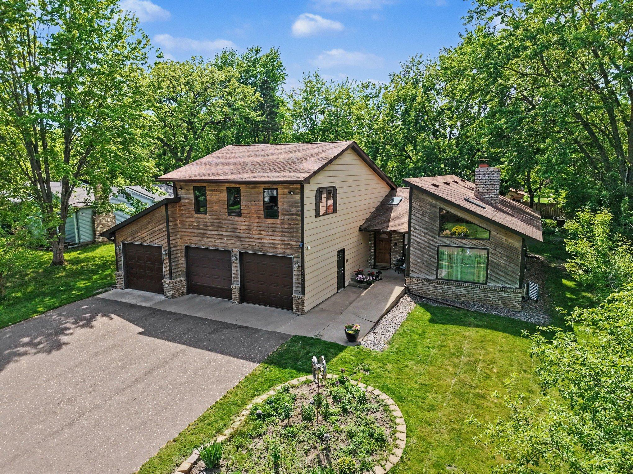 Welcome to 5237 Elk Street!