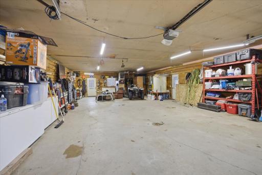Huge Garage and Workshop space