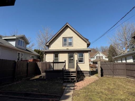 844 Armstrong Avenue, Saint Paul, MN 55102