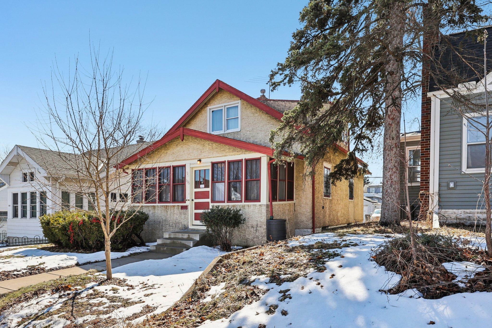 4-web-or-mls-Maryland Ave E-S2103-004.jpg