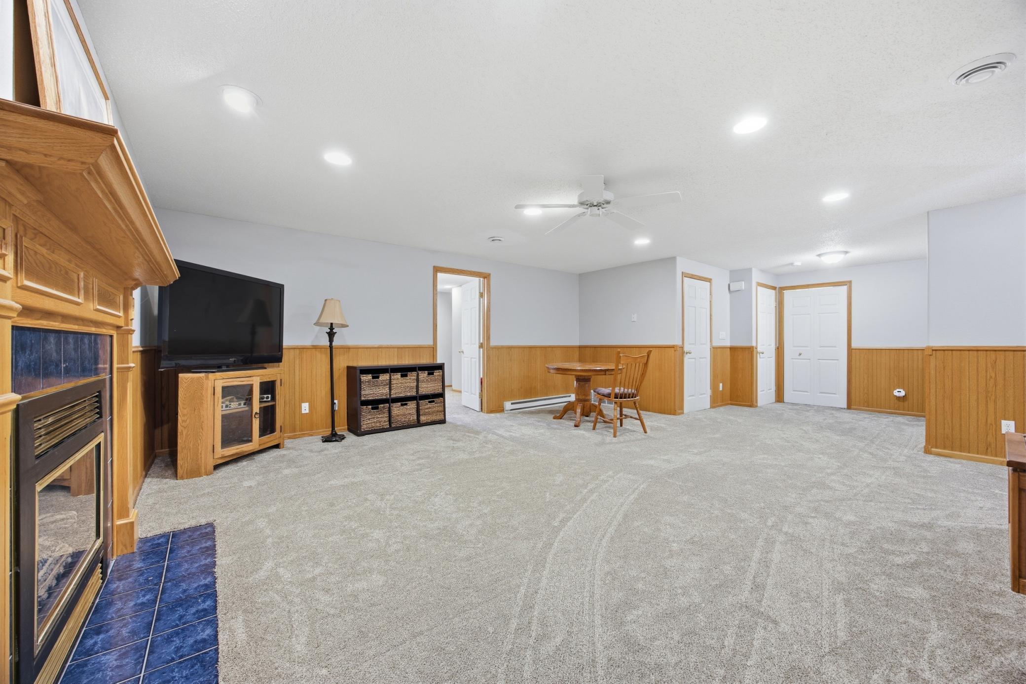 Family Room with New Carpet and Gas Fireplace_077.jpg