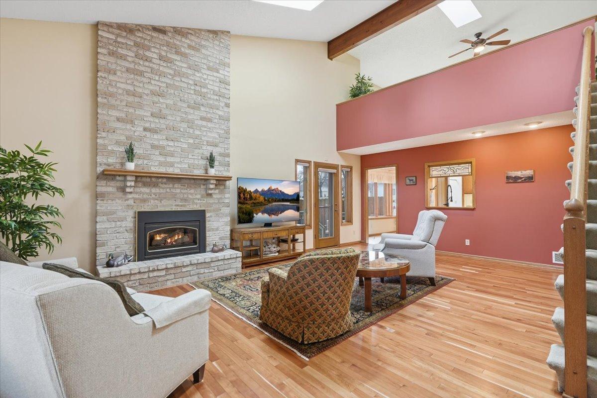 Grand vaulted ceilings