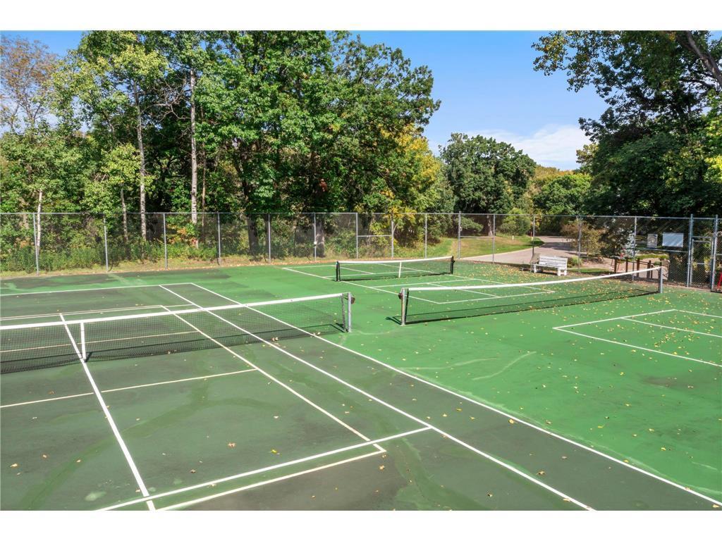 Pickleball / Tennis Courts