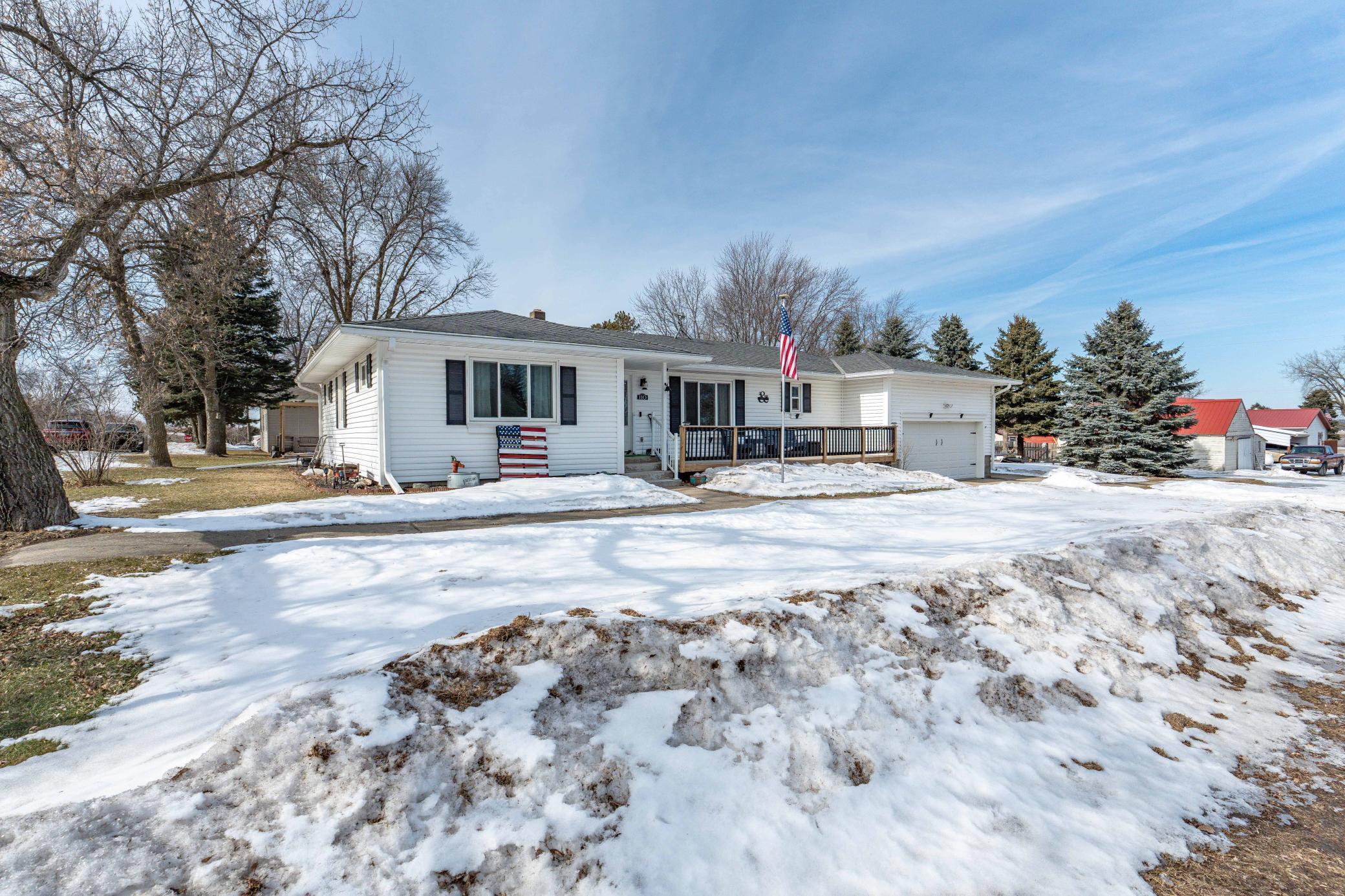 110 S Niggeler St Elizabeth MN-101.jpg