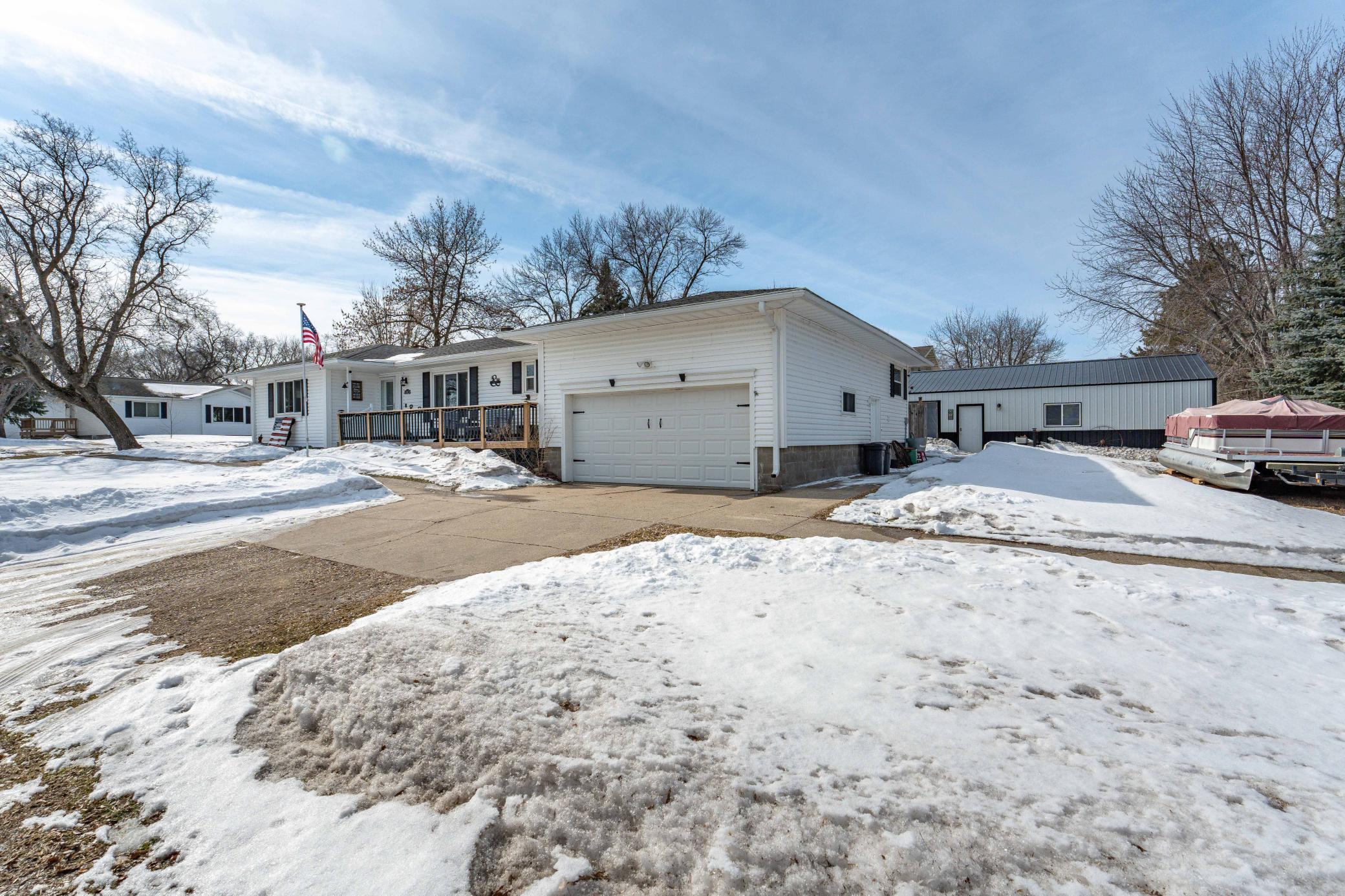 110 S Niggeler St Elizabeth MN-103.jpg