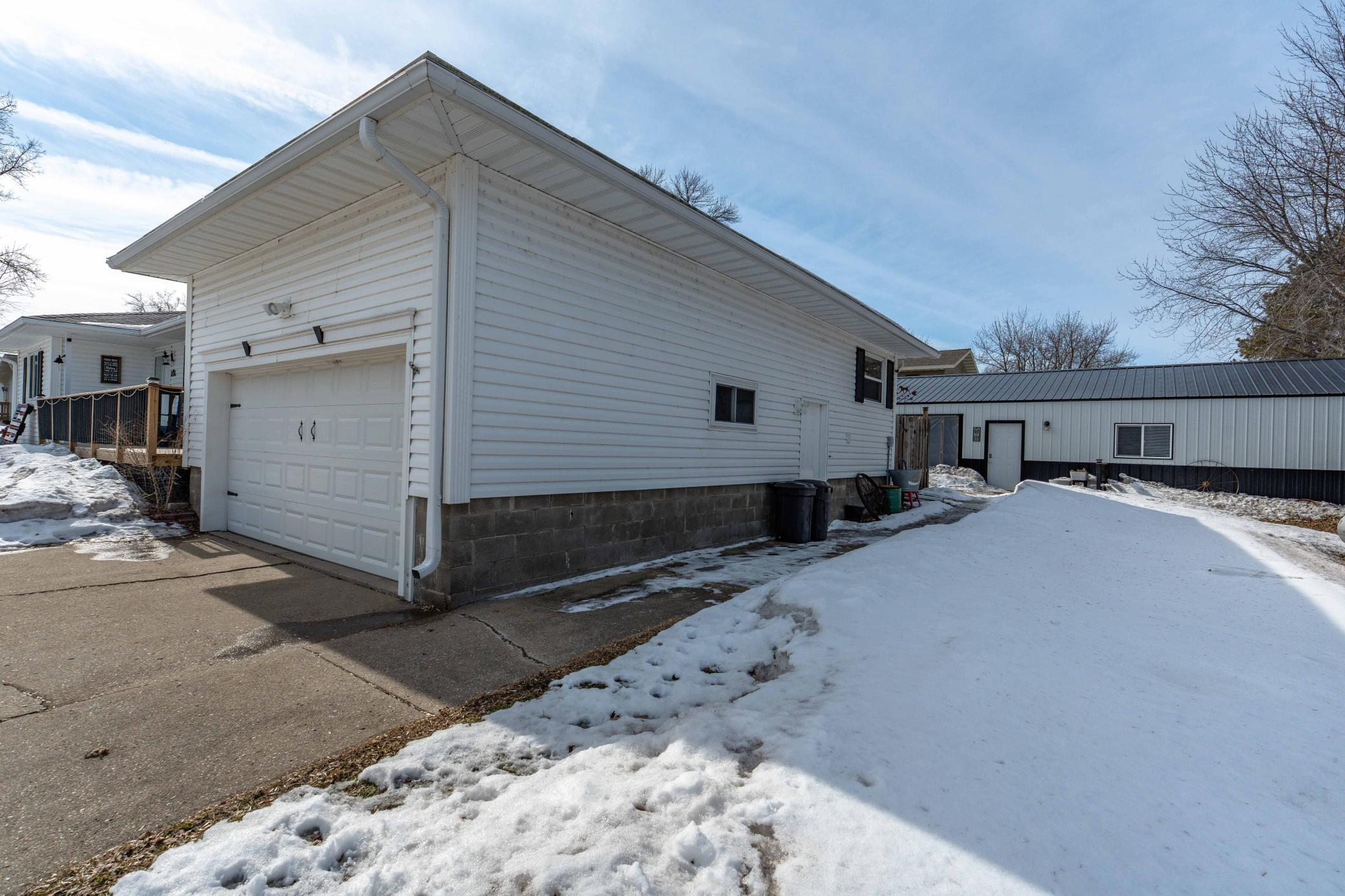 110 S Niggeler St Elizabeth MN-105.jpg