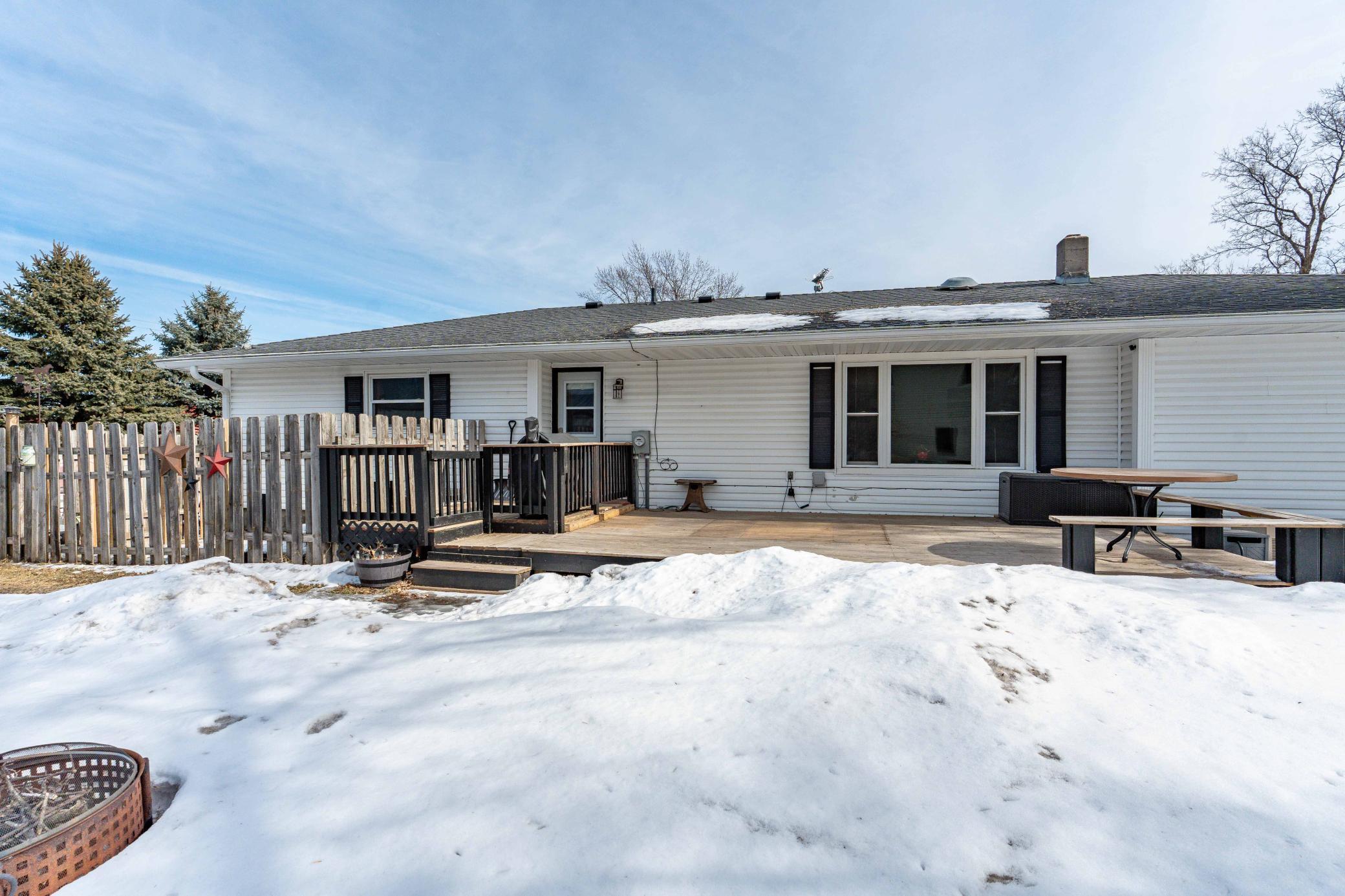 110 S Niggeler St Elizabeth MN-116.jpg