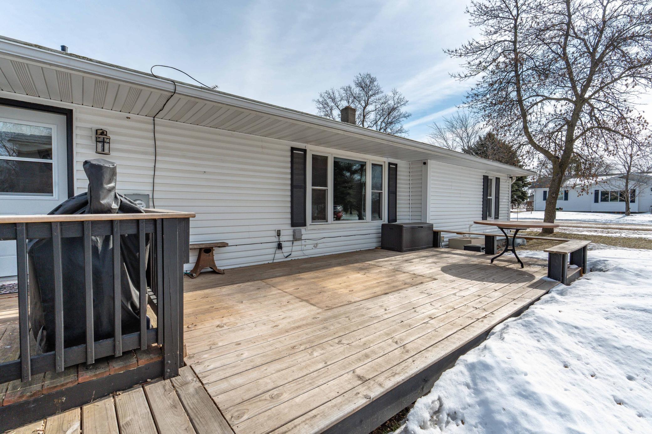 110 S Niggeler St Elizabeth MN-117.jpg