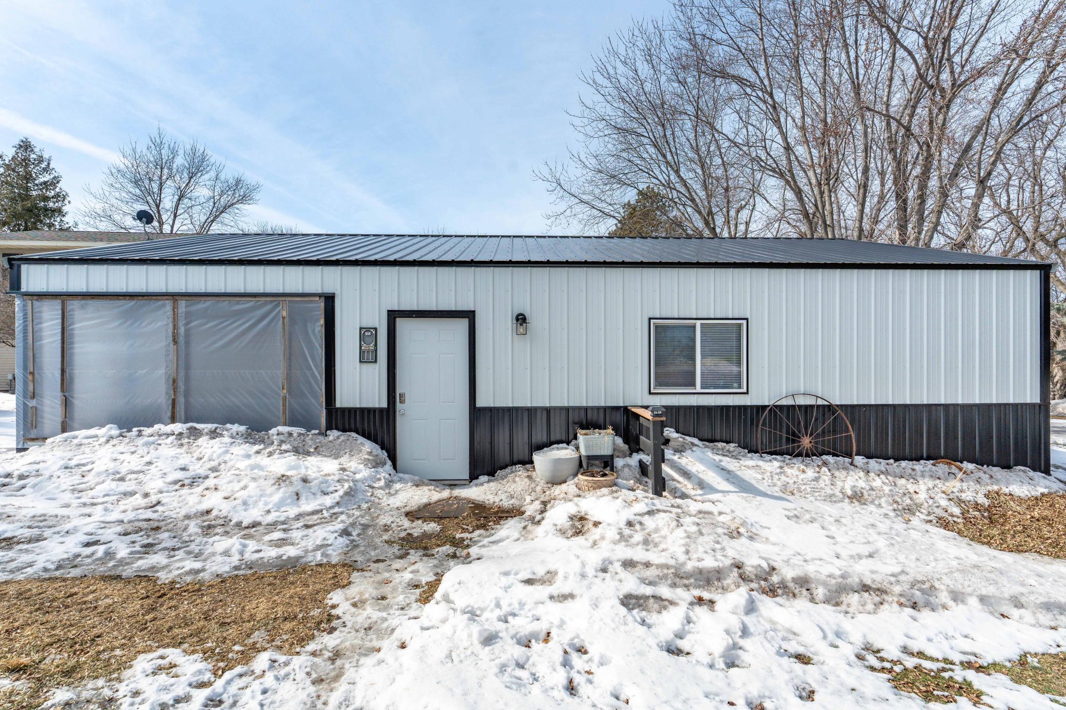 110 S Niggeler St Elizabeth MN-124.jpg
