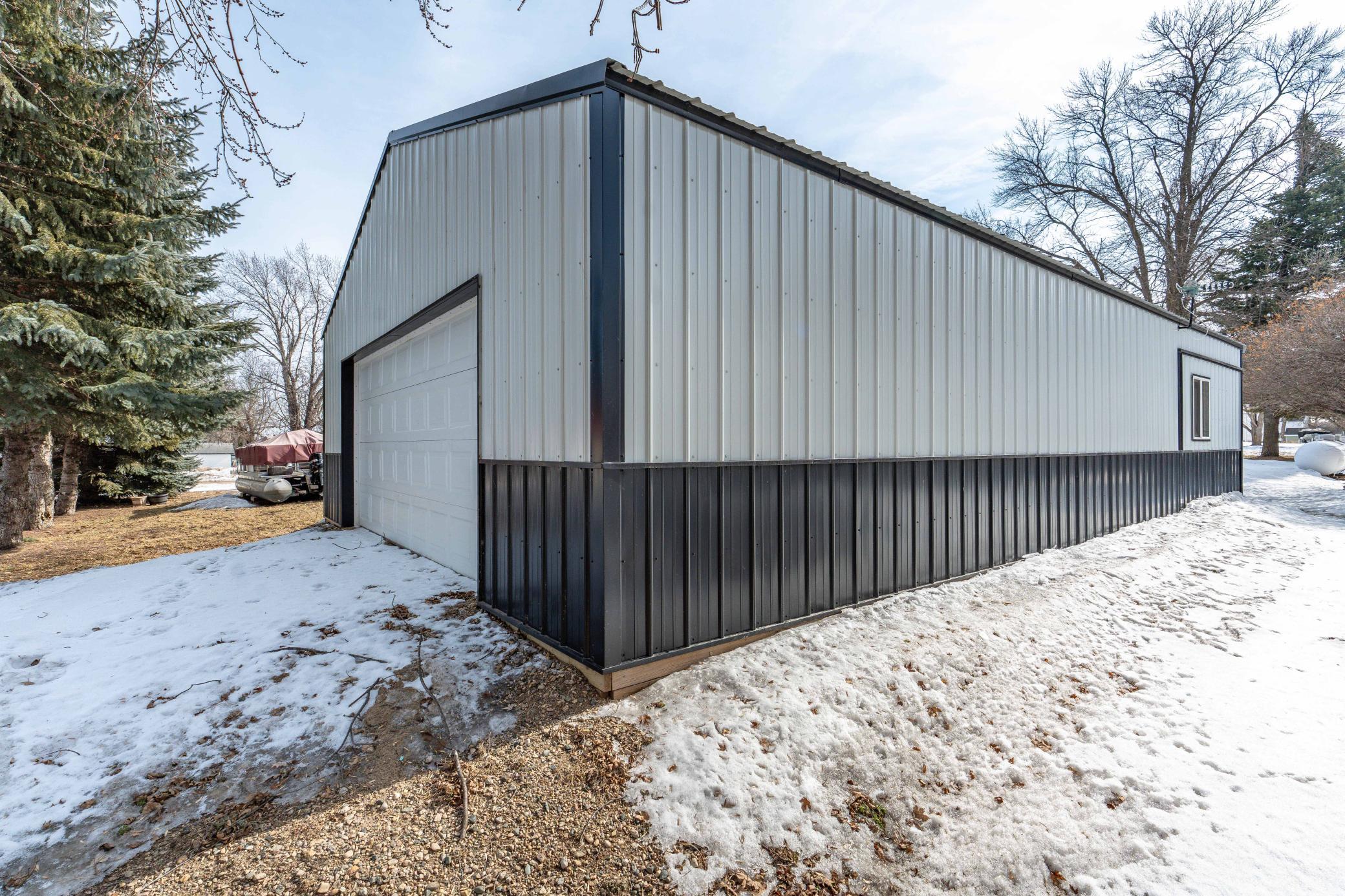 110 S Niggeler St Elizabeth MN-127.jpg