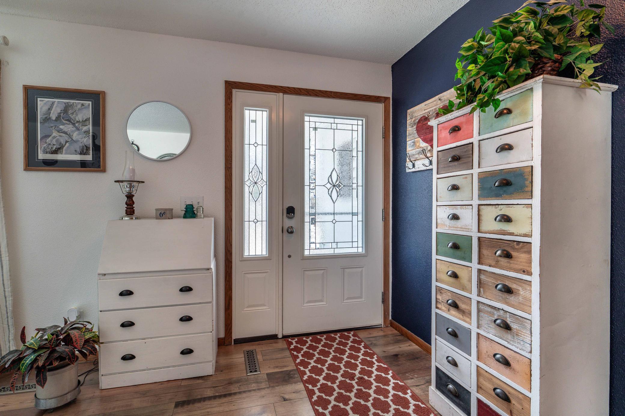 110 S Niggeler St Elizabeth MN-201.jpg