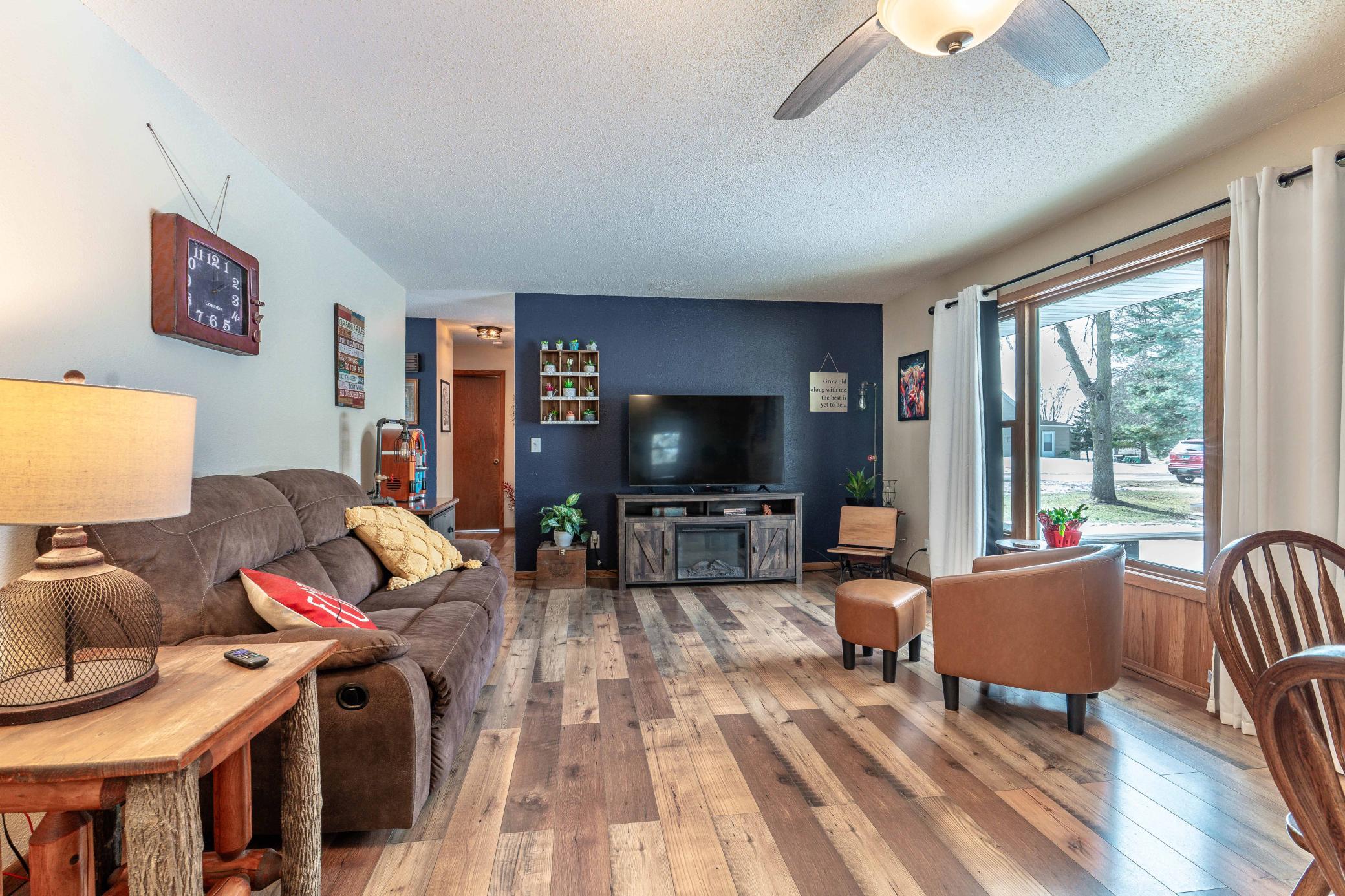 110 S Niggeler St Elizabeth MN-206.jpg