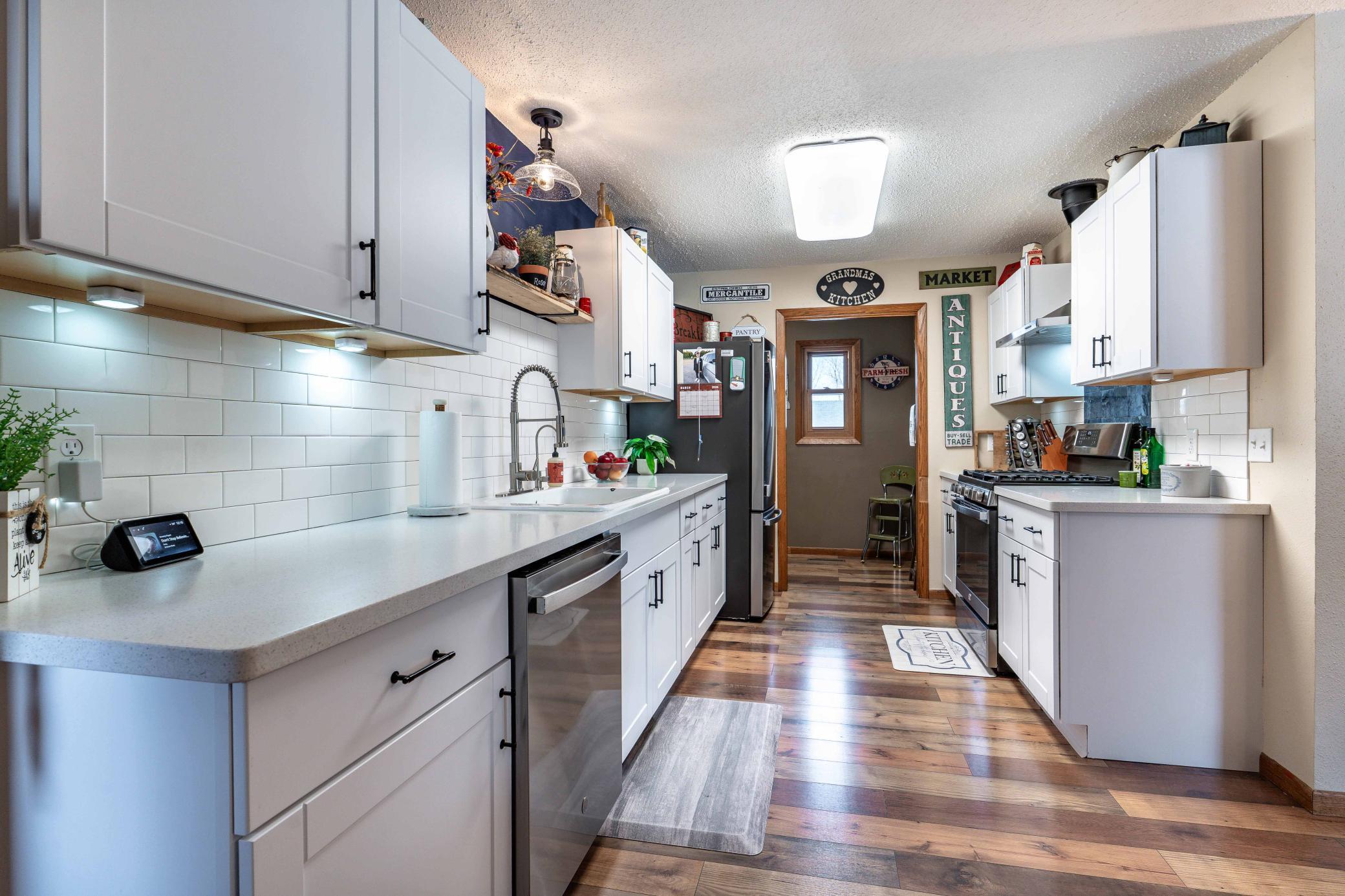 110 S Niggeler St Elizabeth MN-210.jpg