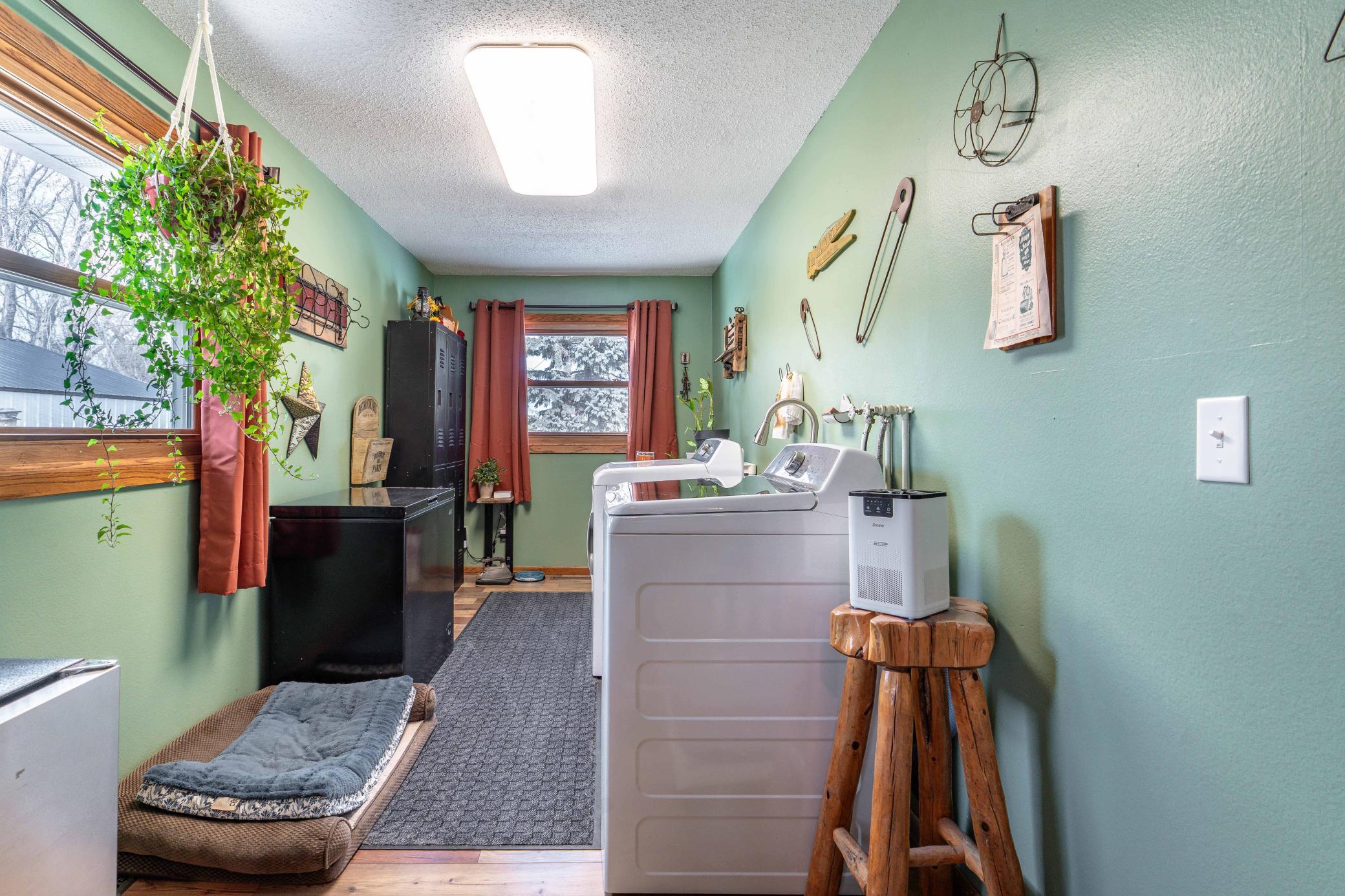 110 S Niggeler St Elizabeth MN-218.jpg