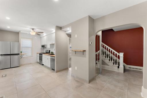 1467 Charles Avenue, Saint Paul, MN 55104