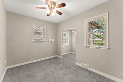 1467 Charles Avenue, Saint Paul, MN 55104
