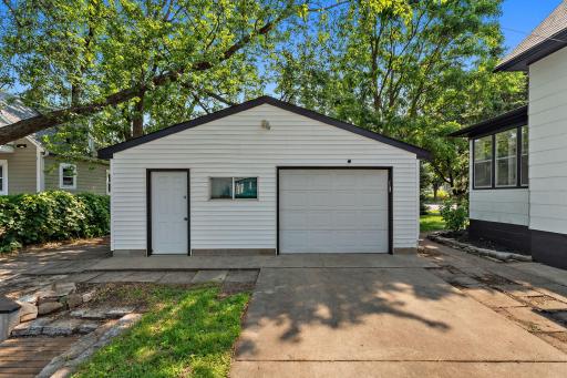 1467 Charles Avenue, Saint Paul, MN 55104