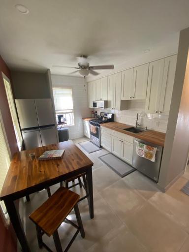 1467 Charles Avenue, Saint Paul, MN 55104
