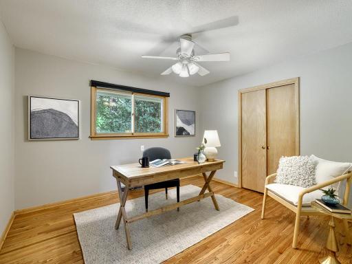 1801 Valley Curve Road, Mendota Heights, MN 55118
