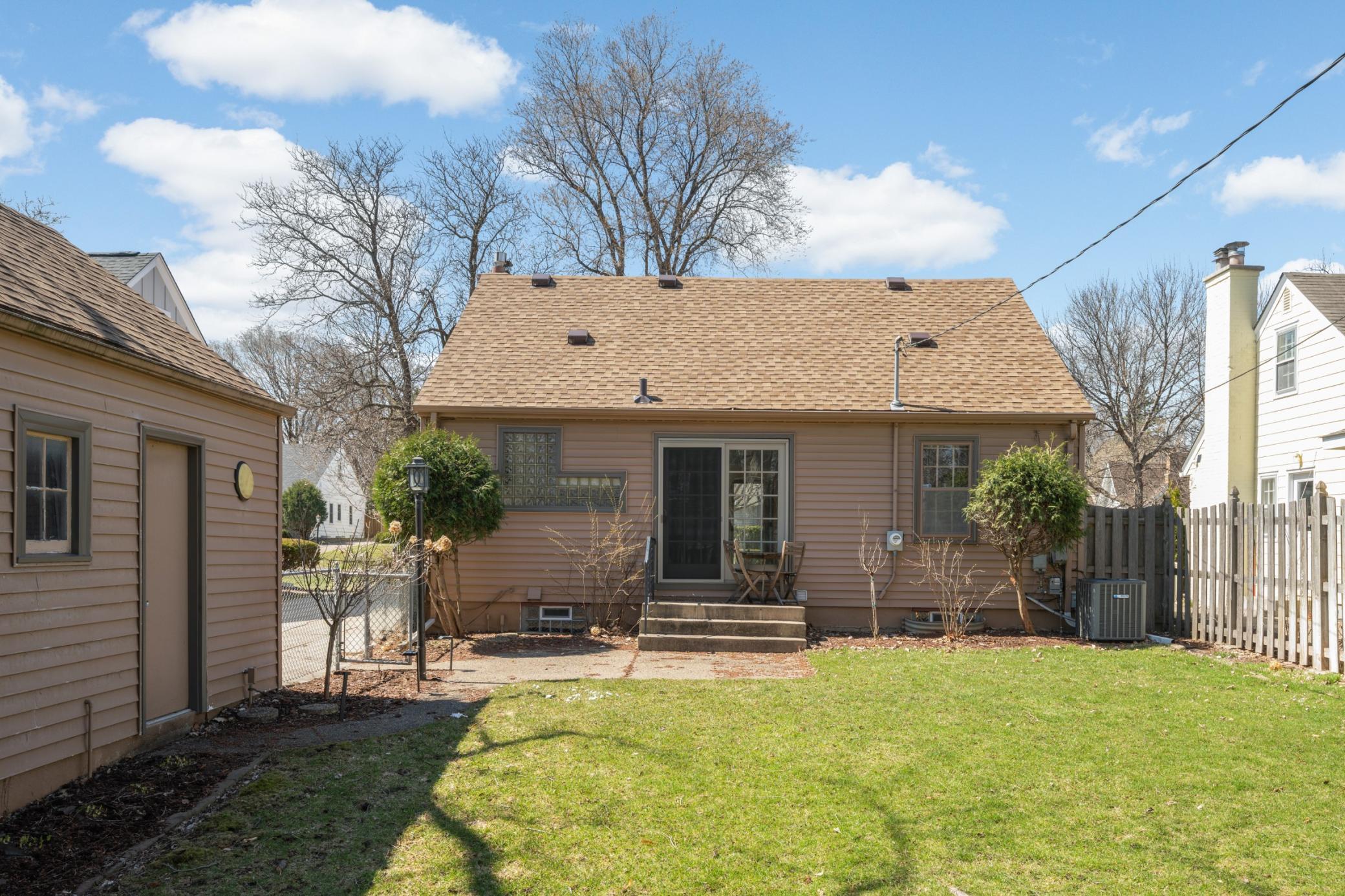Great yard for entertaining