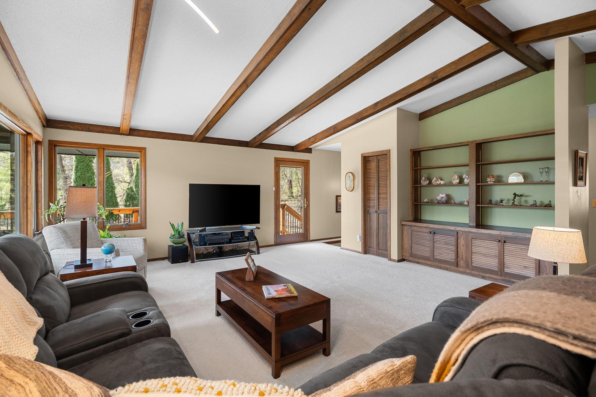 15-web-or-mls-14450-racine-ave-n.jpg