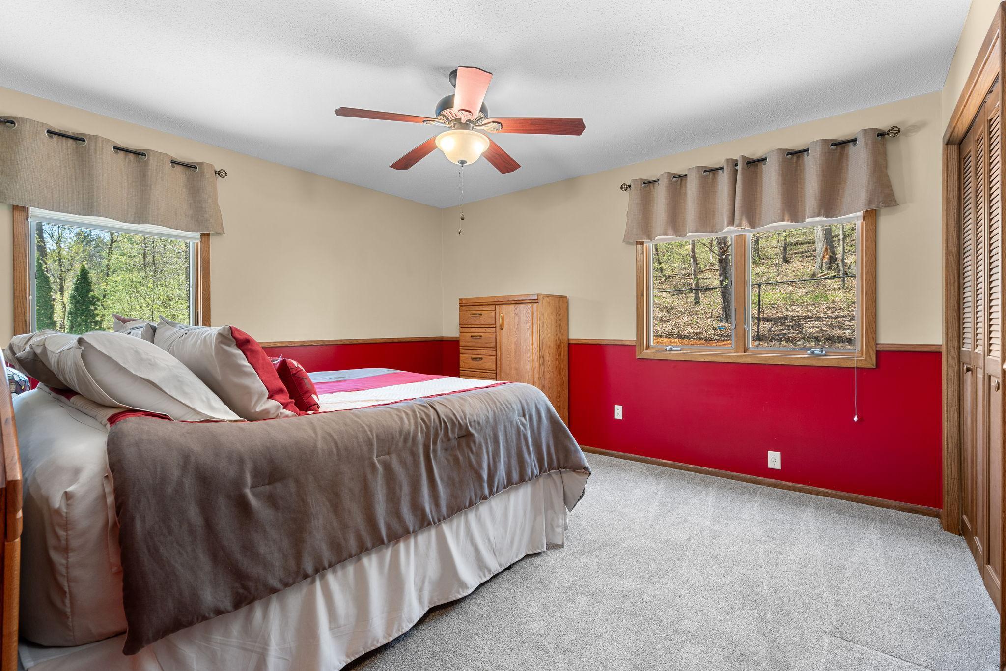 24-web-or-mls-14450-racine-ave-n.jpg