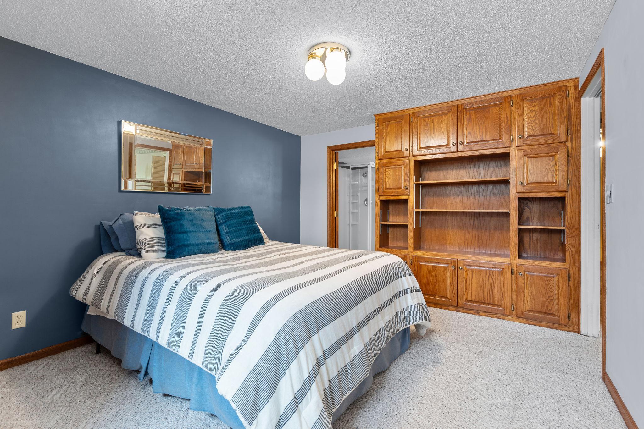 29-web-or-mls-14450-racine-ave-n.jpg