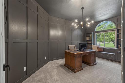 4450 Norwood Lane N, Plymouth, MN 55442