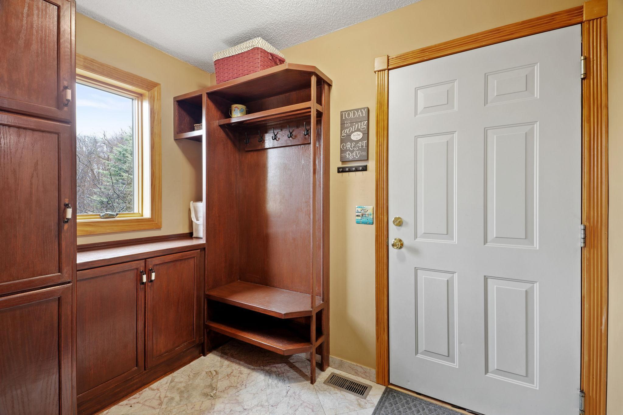 59-web-or-mls-7645 84th Ave-59.jpg