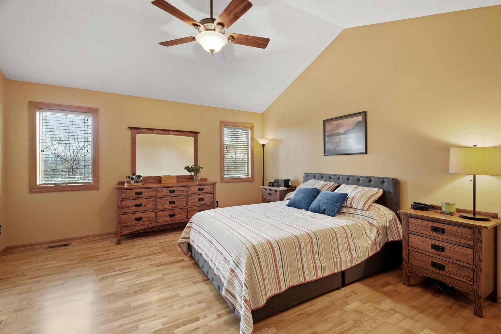 68-web-or-mls-7645 84th Ave-68.jpg