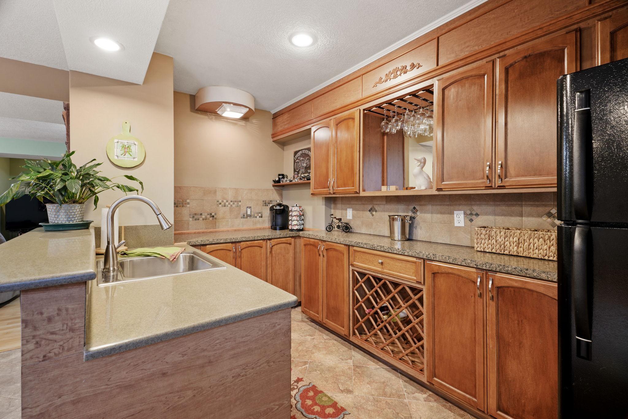 93-web-or-mls-7645 84th Ave-93.jpg