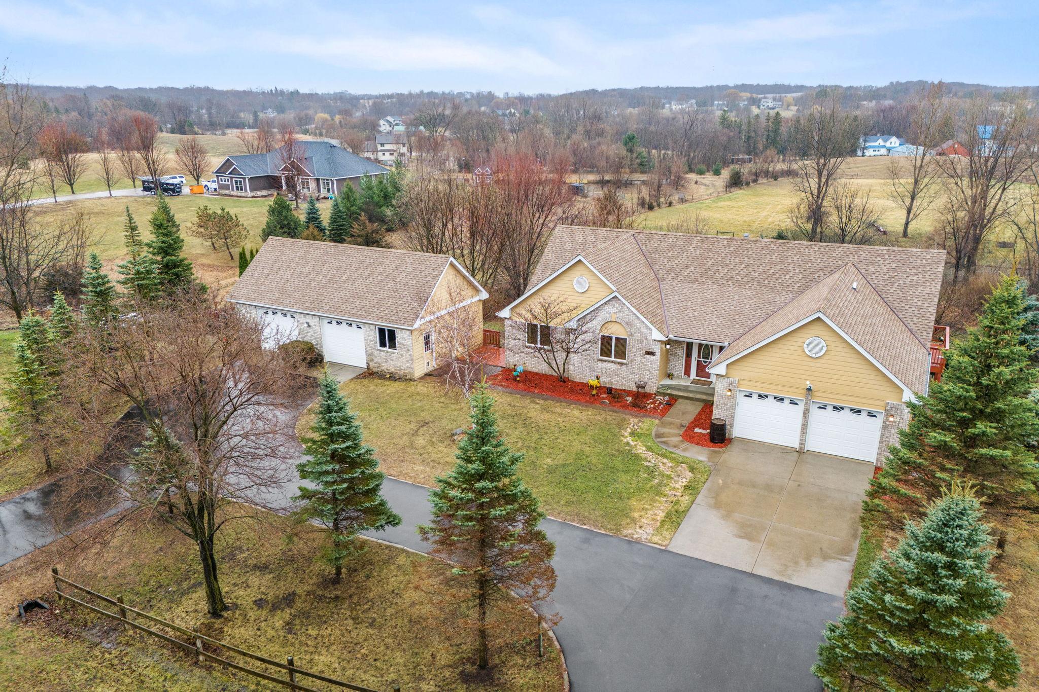 25-web-or-mls-7645 84th Ave-25.jpg