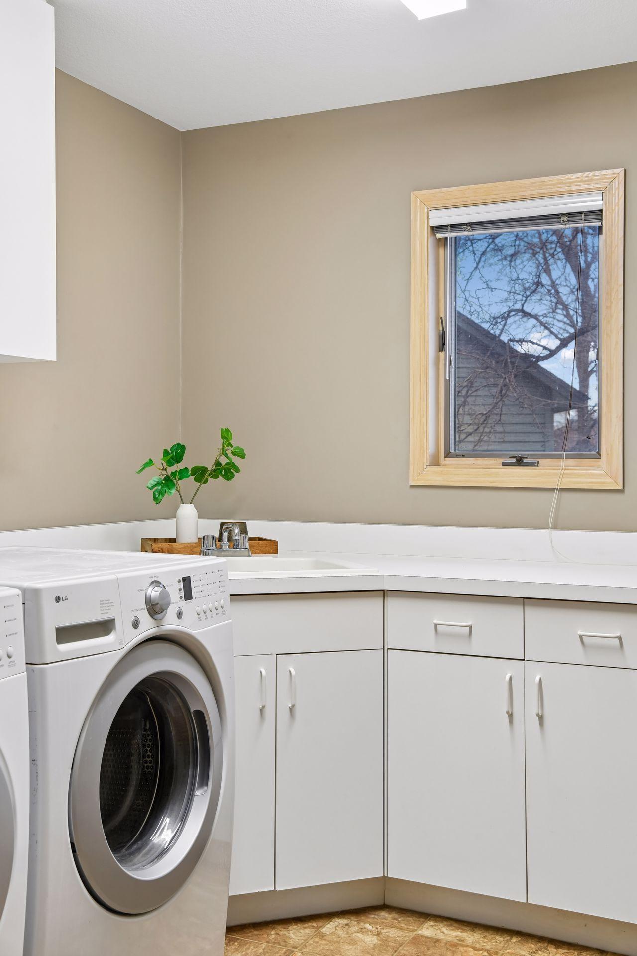 2065 Woodstone Court - Spacecrafting - 0055.jpg