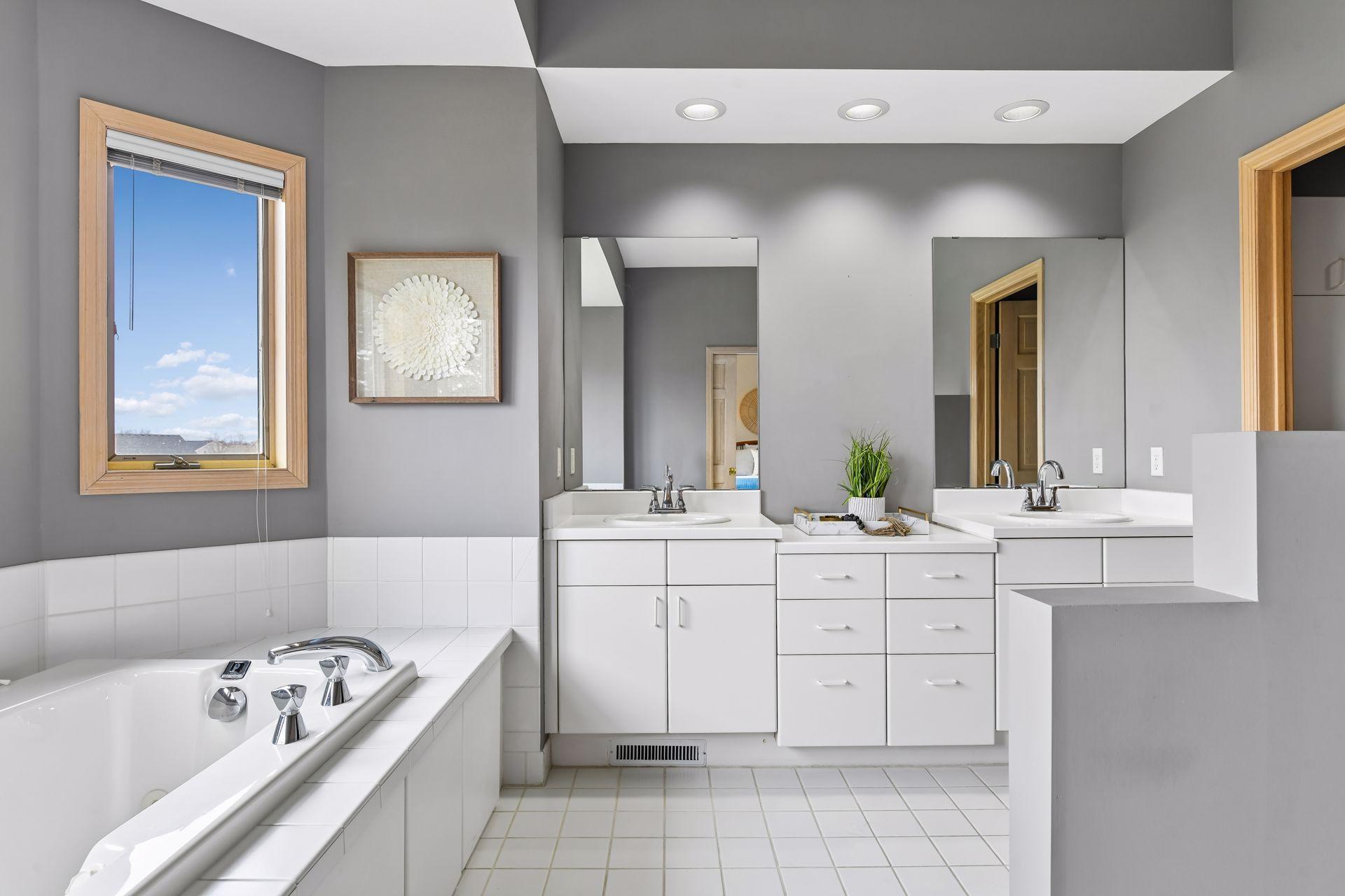 2065 Woodstone Court - Spacecrafting - 0062.jpg