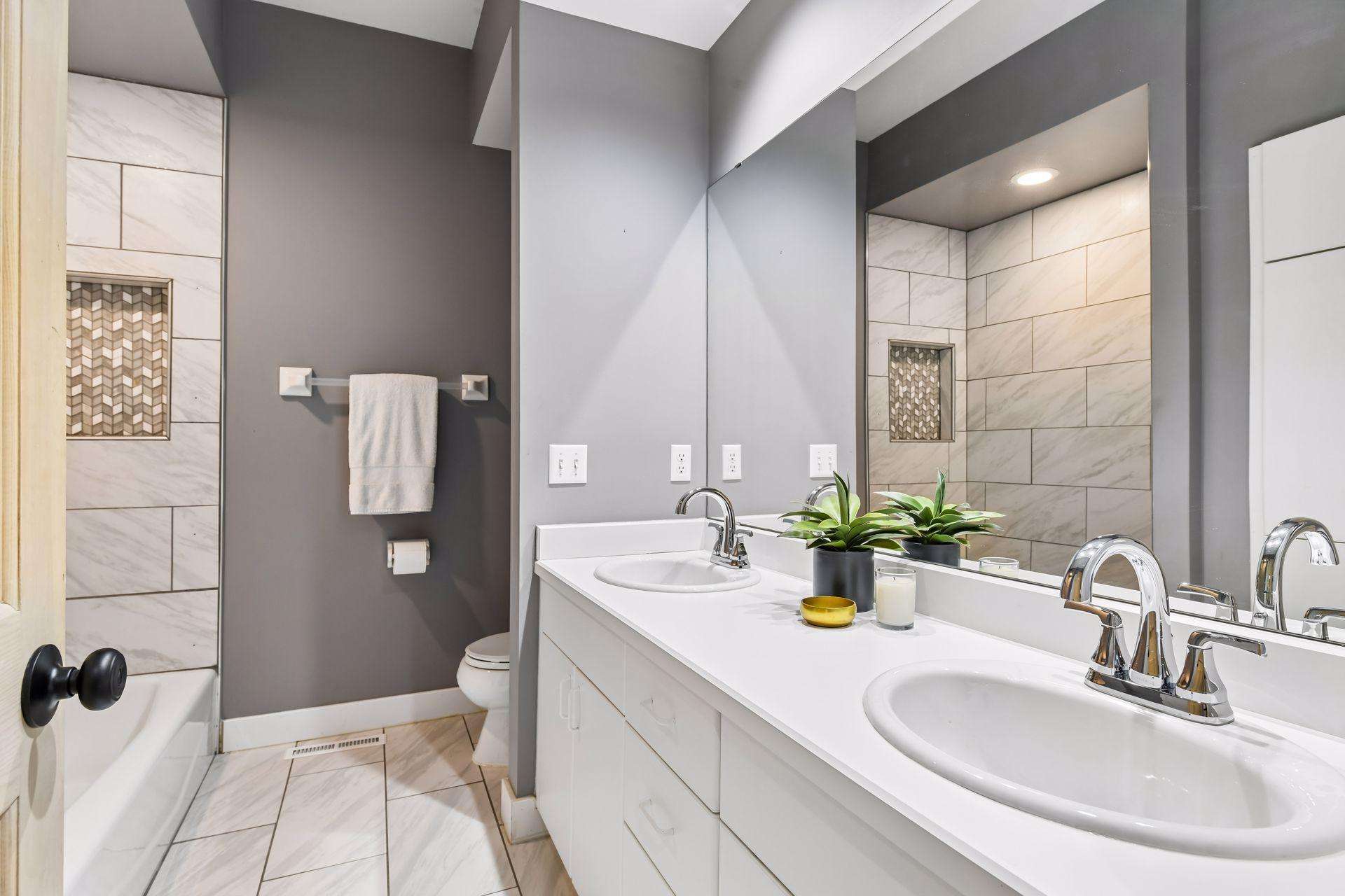 Full bath on main level