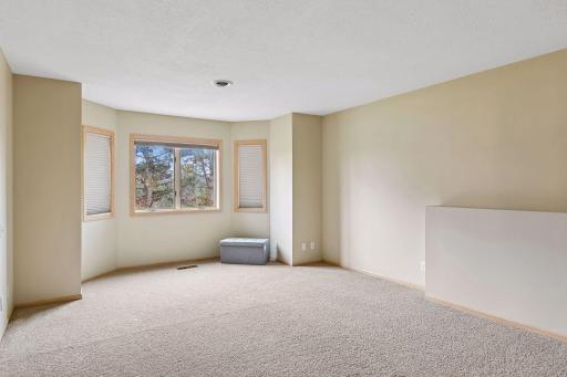 2065 Woodstone Court, Victoria, MN 55386