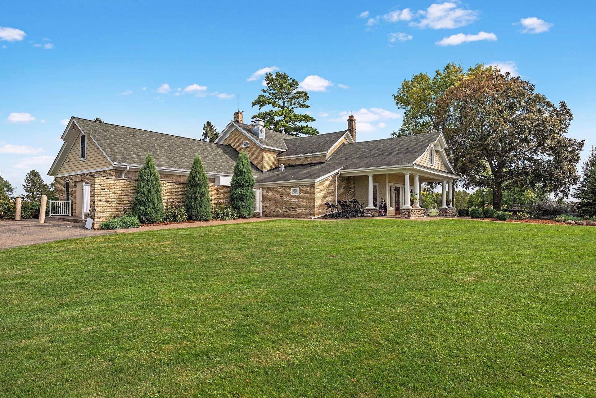 2065 Woodstone Court - Spacecrafting - 0100.jpg