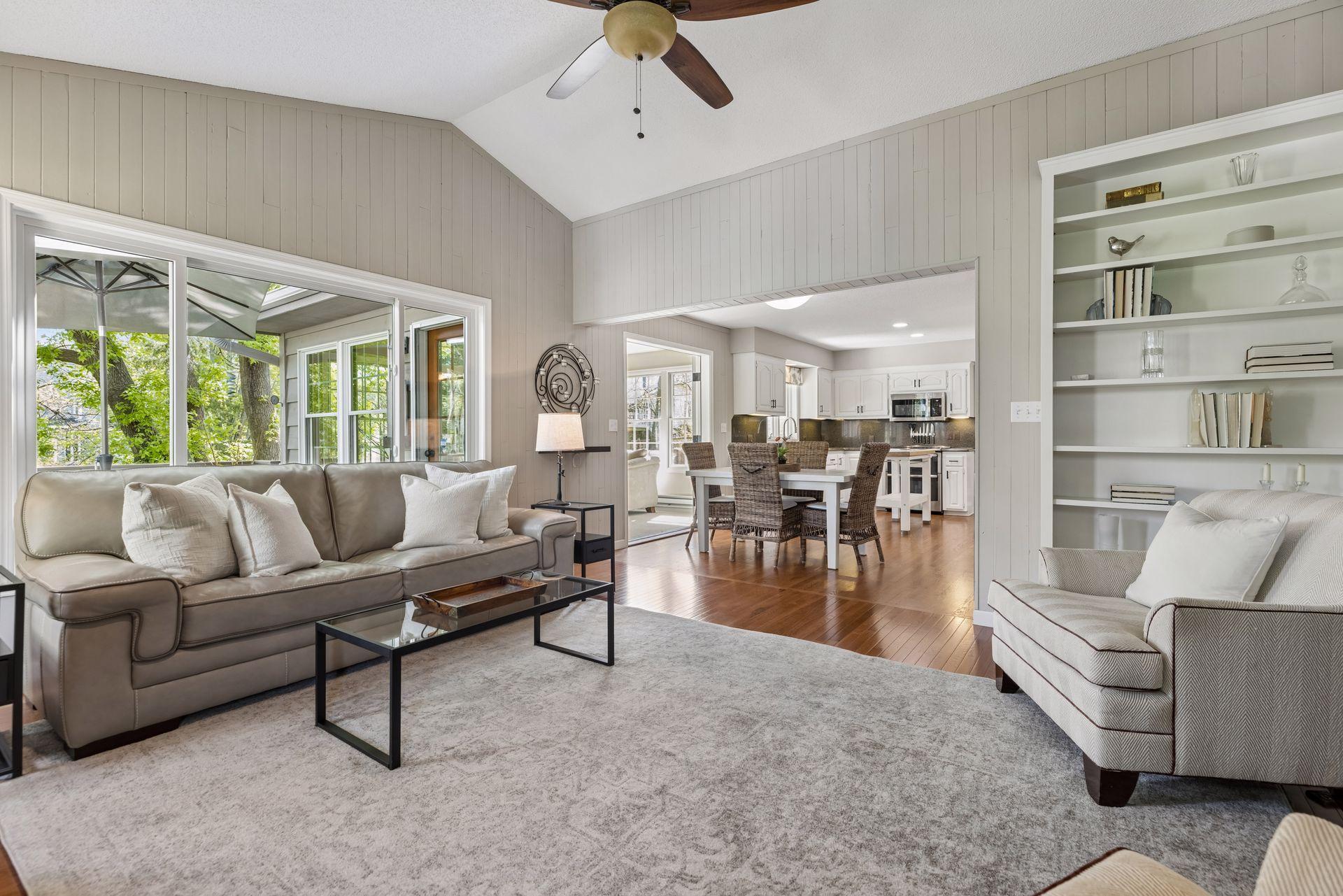 5718 Auto Club Circle FR towards Kitchen.jpg