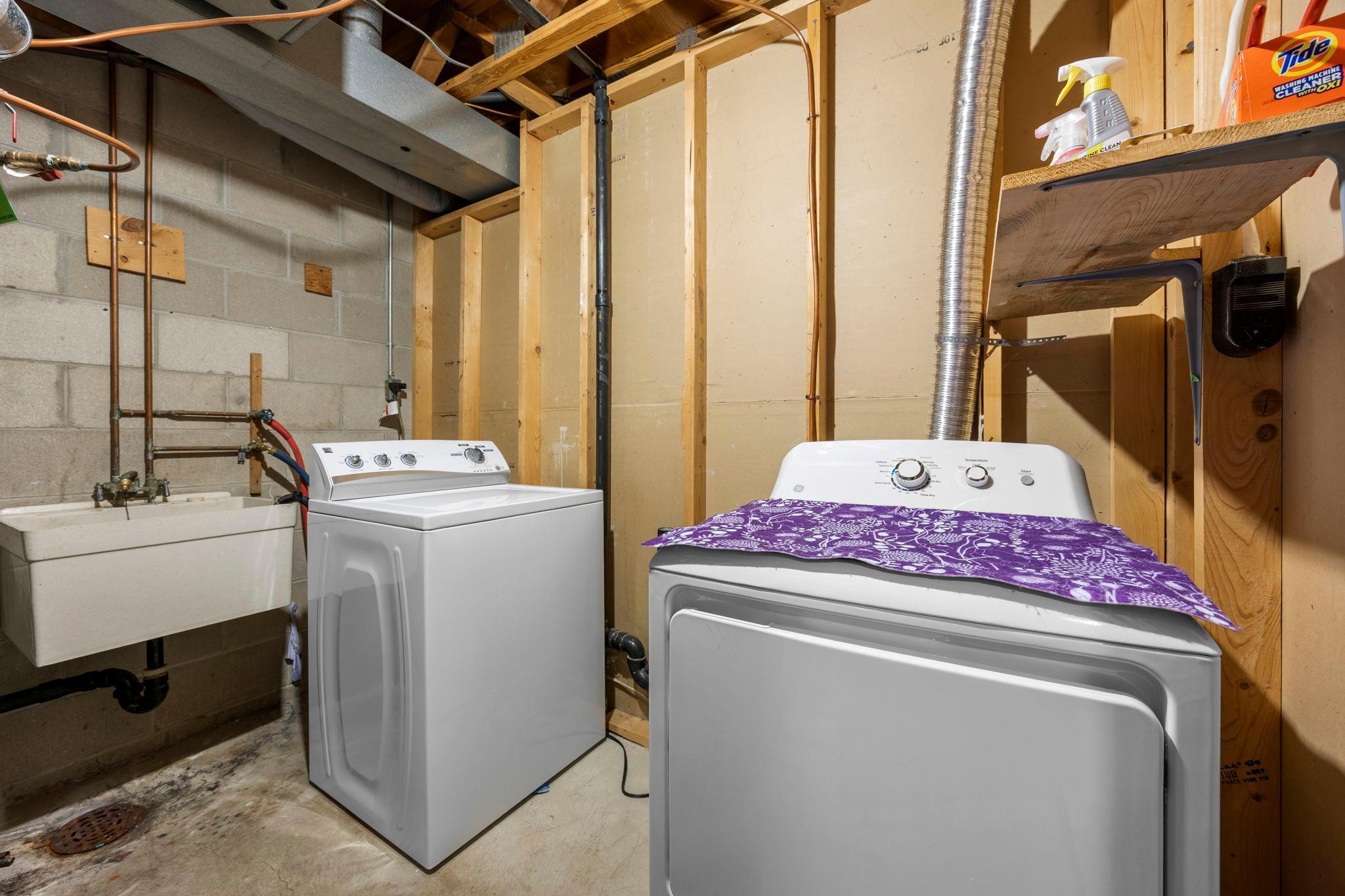 49-web-or-mls-11143 Xavier Rd-235.jpg