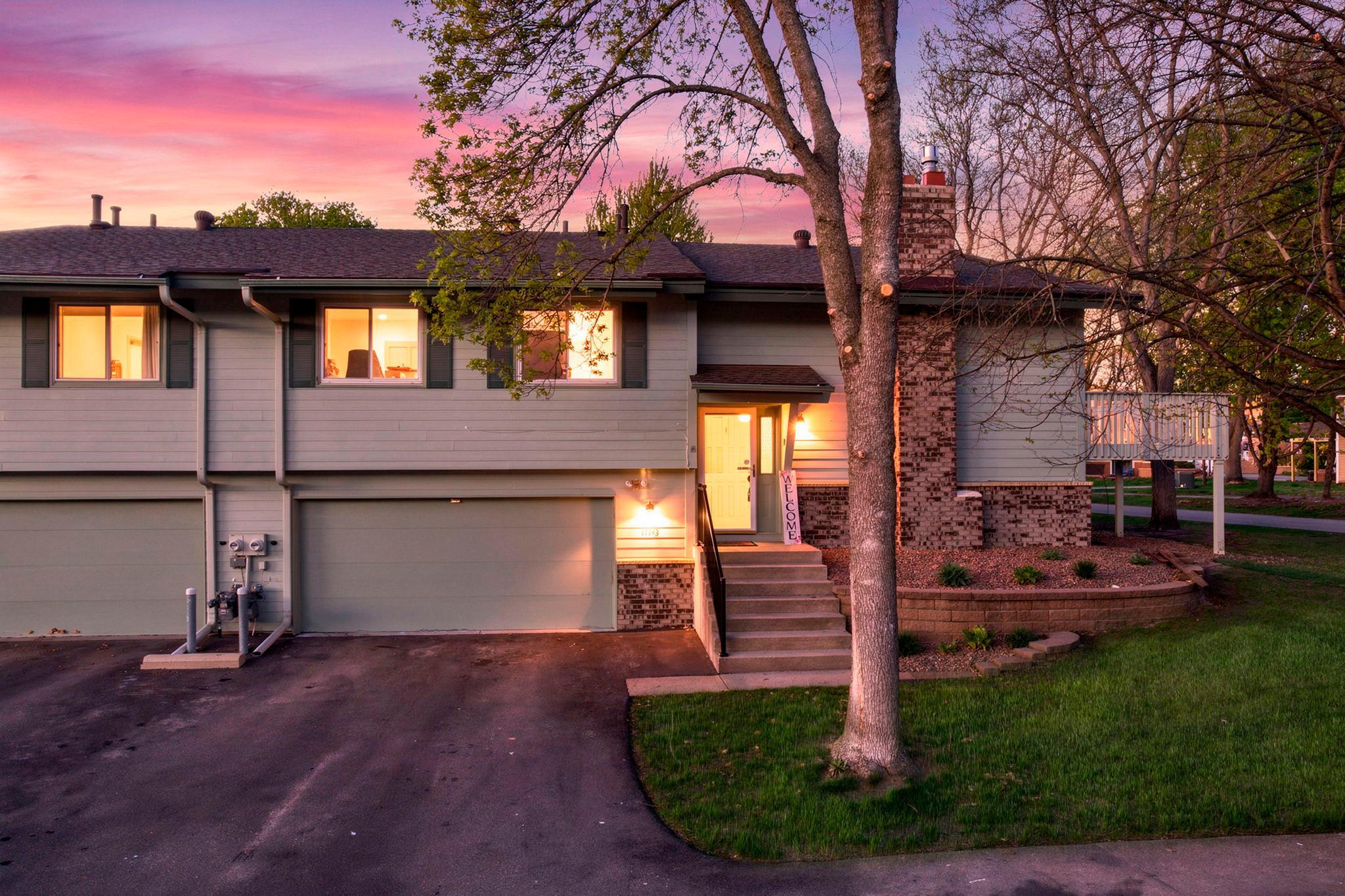1-web-or-mls-11143 Xavier Rd-256 copy.jpg