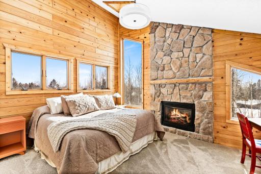 67 Snowshoe Trail, Tofte, MN 55615